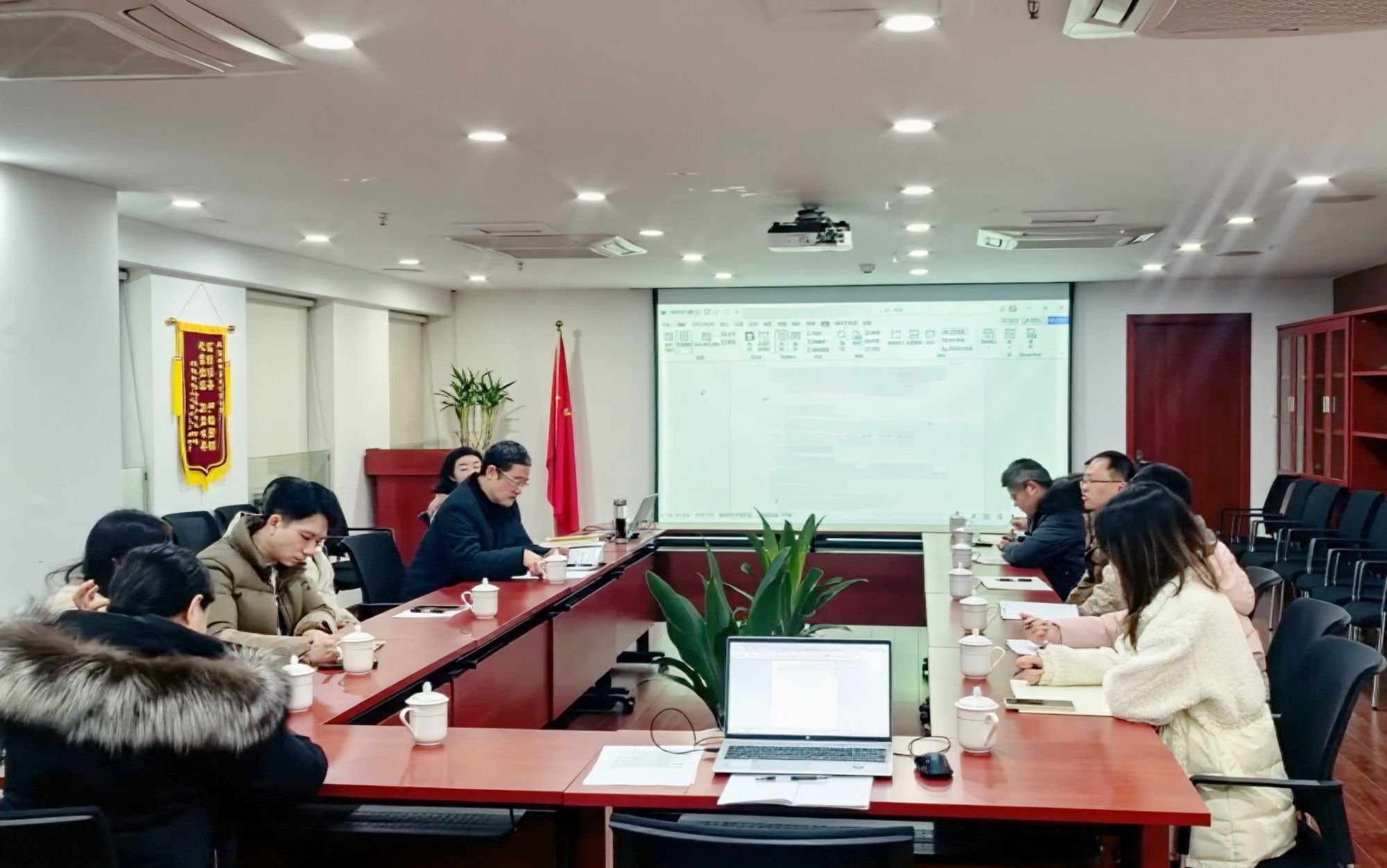 以专业为基，以超越为志 | 中鼎2026开年首会凝聚发展新共识